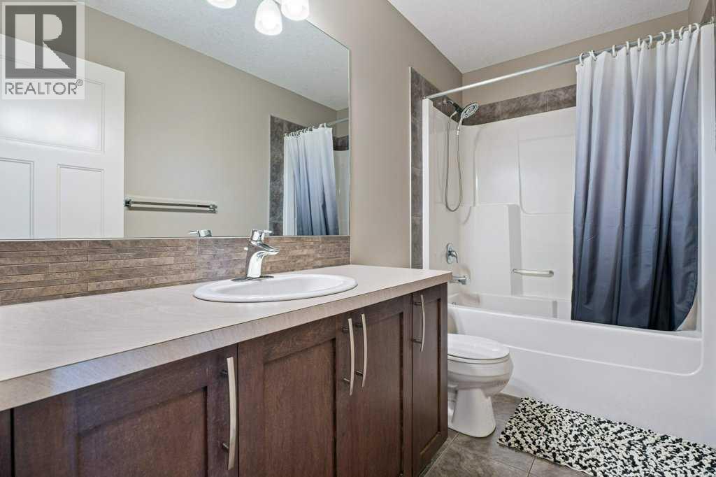 303 Lakeside Greens Drive Property Photo 21