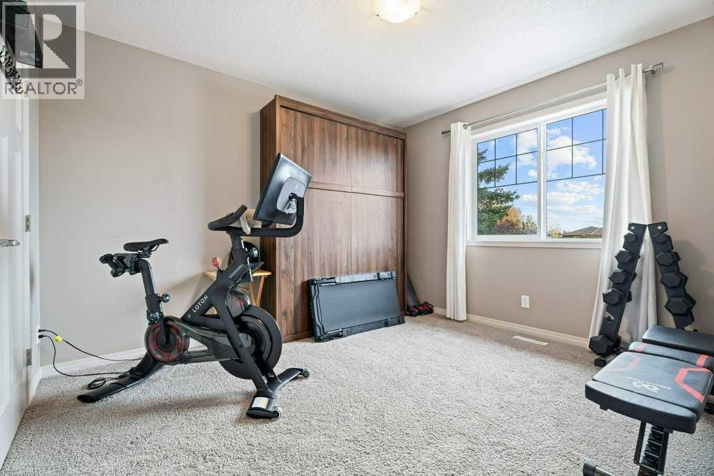 303 Lakeside Greens Drive Property Photo 24