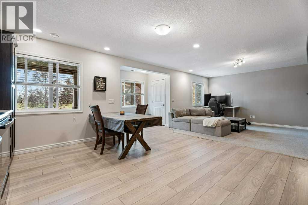 303 Lakeside Greens Drive Property Photo 28