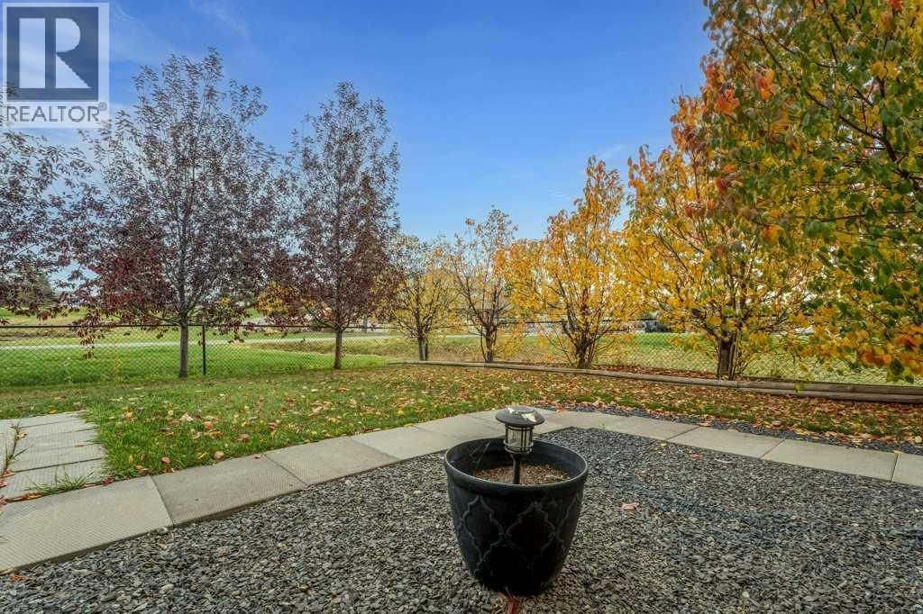 303 Lakeside Greens Drive Property Photo 37