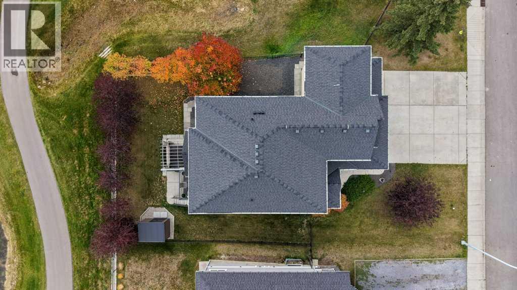 303 Lakeside Greens Drive Property Photo 44
