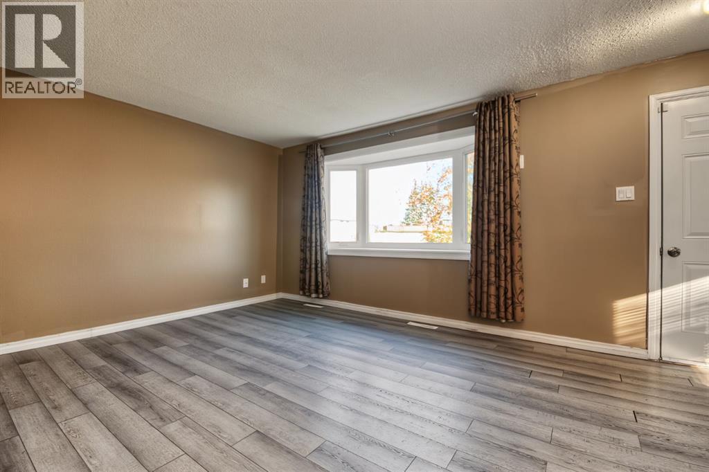 9319 108 Avenue Property Photo 6