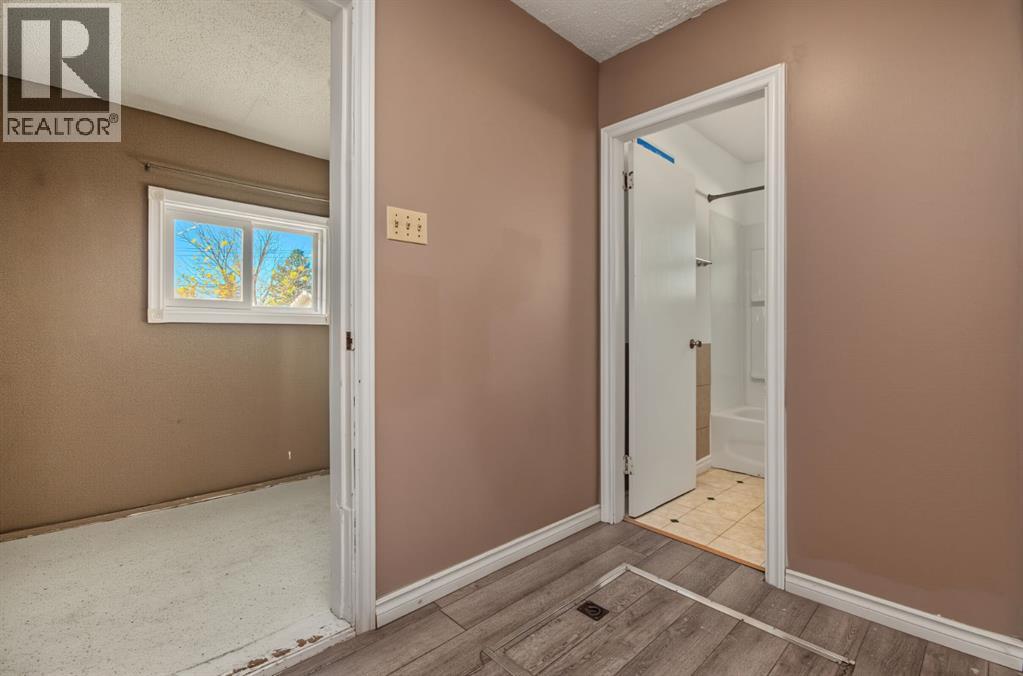 9319 108 Avenue Property Photo 9
