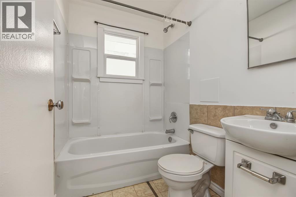 9319 108 Avenue Property Photo 10