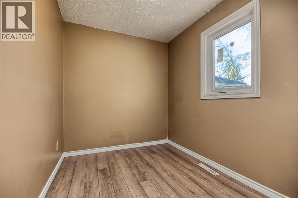 9319 108 Avenue Property Photo 12
