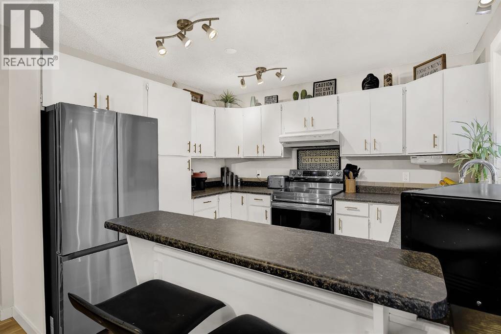 8926 102 Avenue Property Photo 2