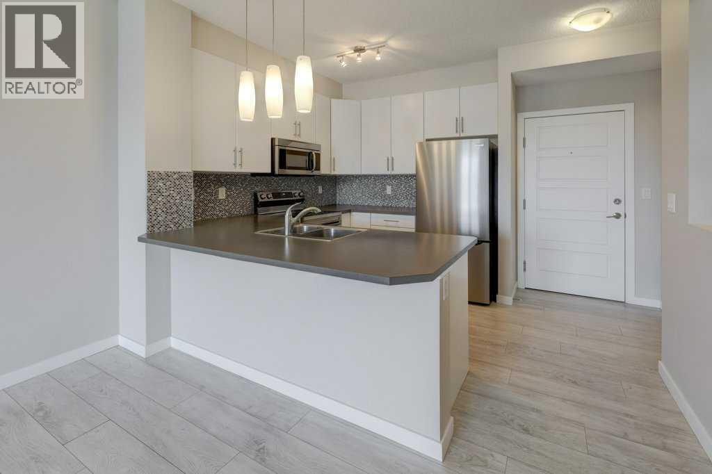 207 Sunset Drive Property Photo 3