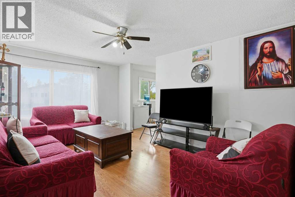 188 Maitland Drive Ne Property Photo 4