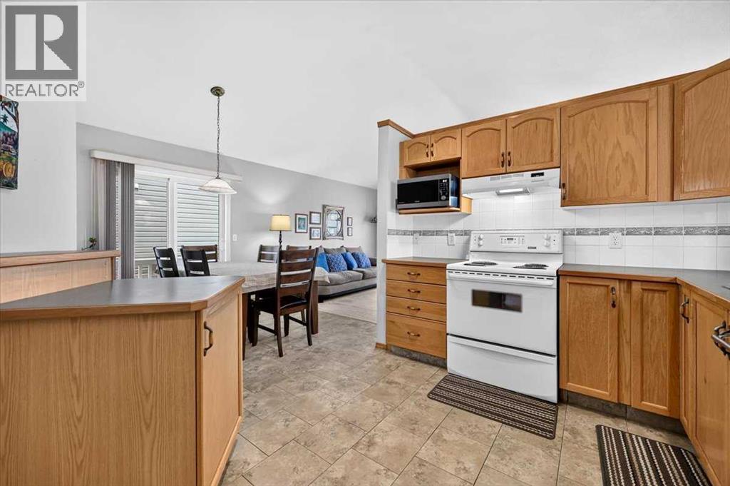26 Saddlemead Way Ne Property Photo 17