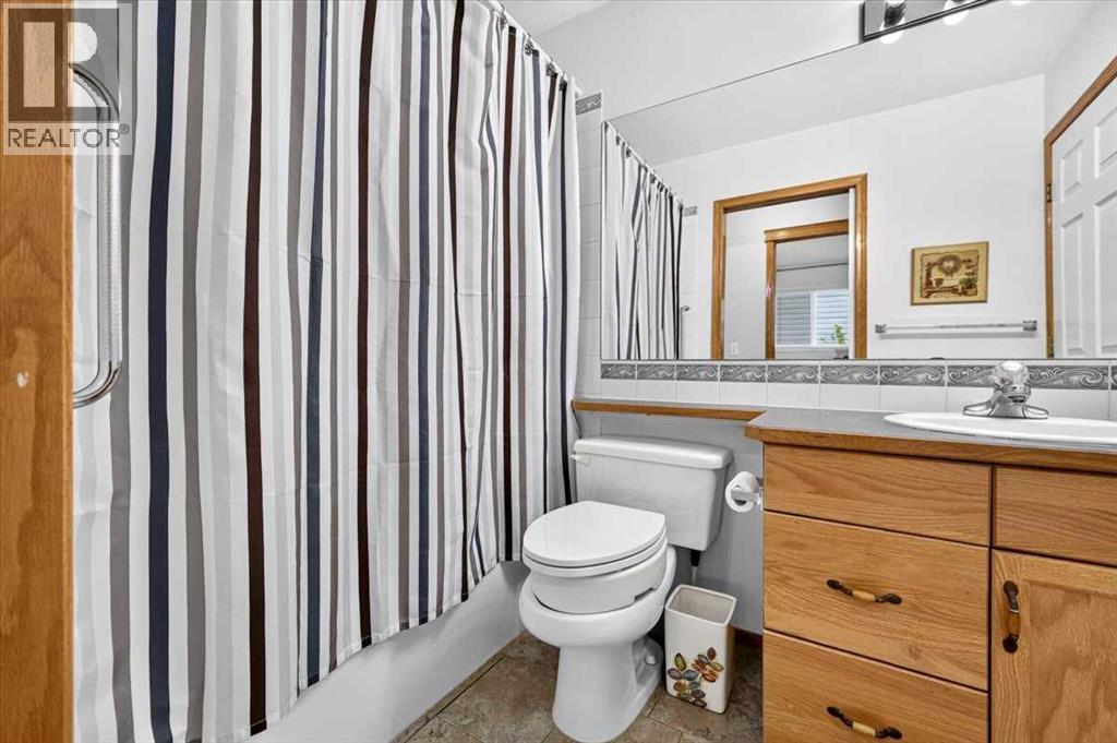26 Saddlemead Way Ne Property Photo 25