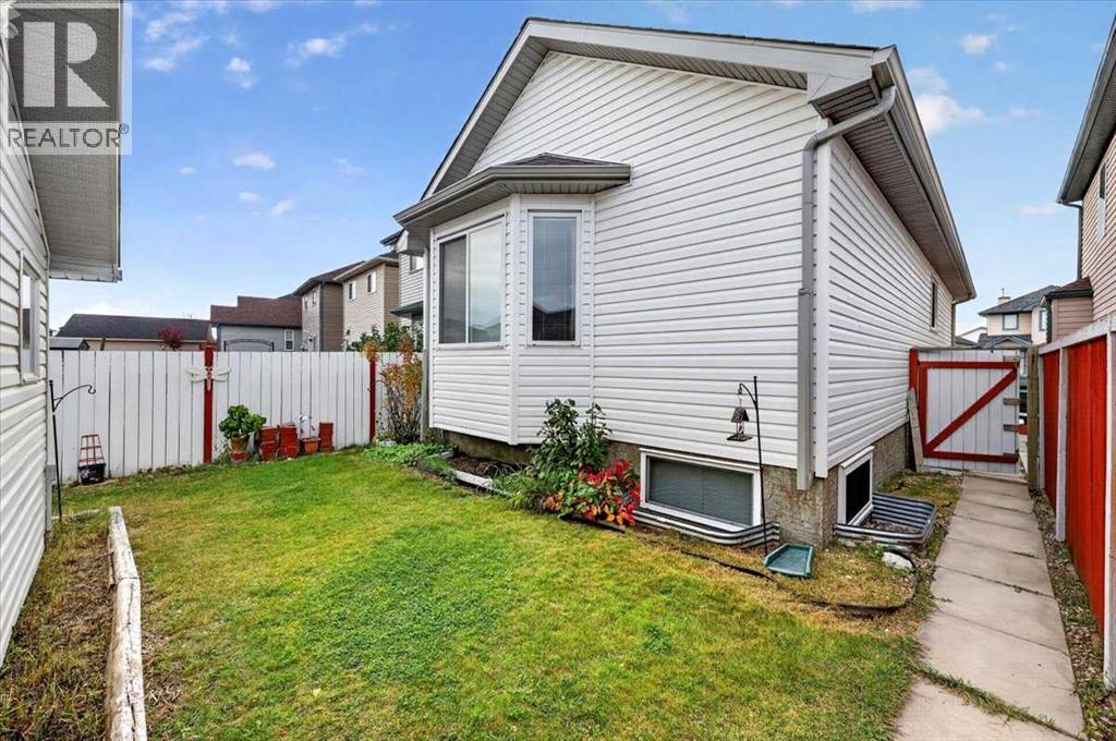 26 Saddlemead Way Ne Property Photo 37