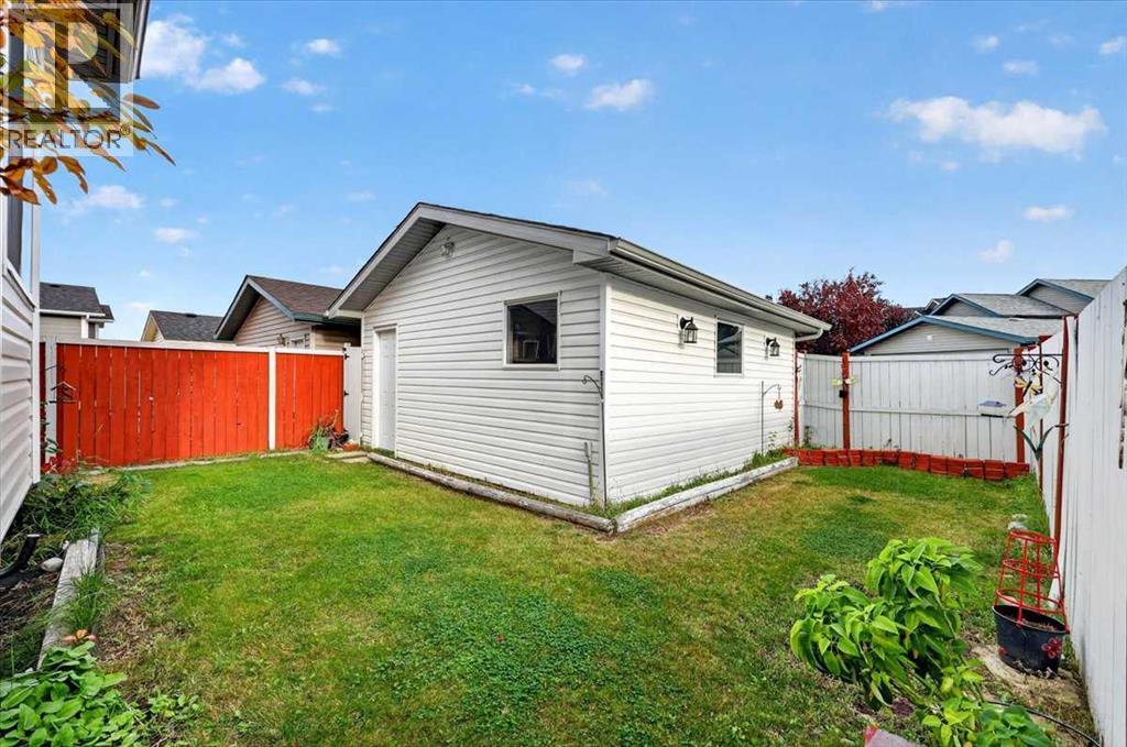 26 Saddlemead Way Ne Property Photo 38