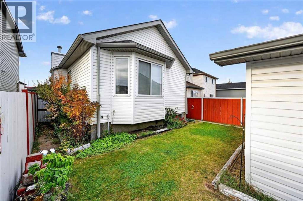 26 Saddlemead Way Ne Property Photo 39