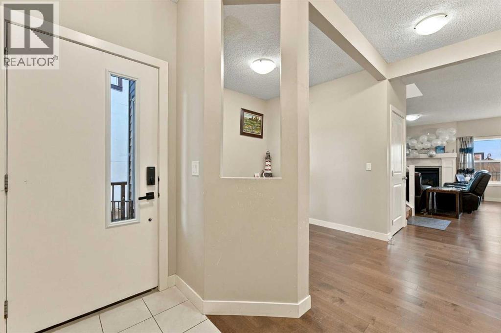 242 Savanna Close Ne Property Photo 7