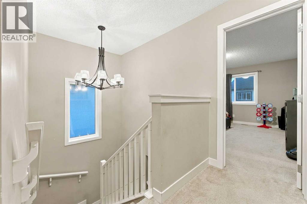242 Savanna Close Ne Property Photo 26