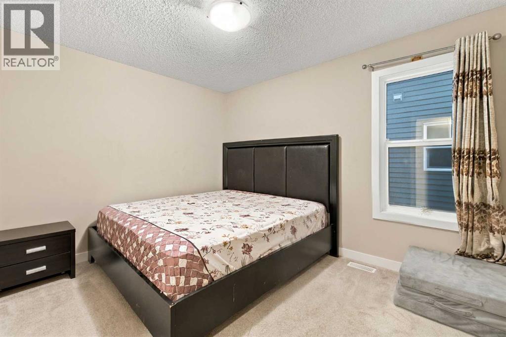 242 Savanna Close Ne Property Photo 27