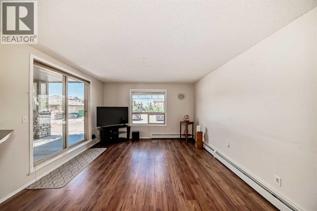 60 Panatella Street Northwest Property Photo 10
