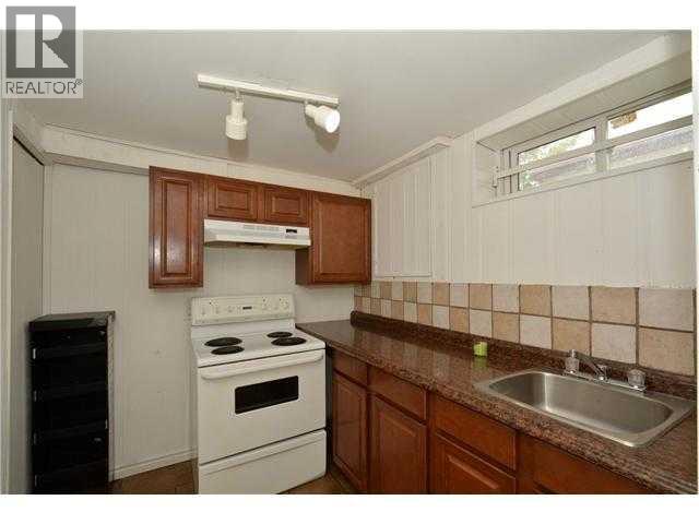 371 Whiteview Road Ne Property Photo 6