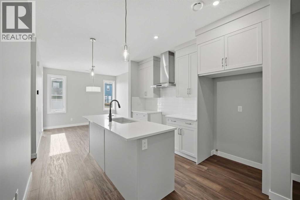 8561 Huxbury Drive Ne Property Photo 10