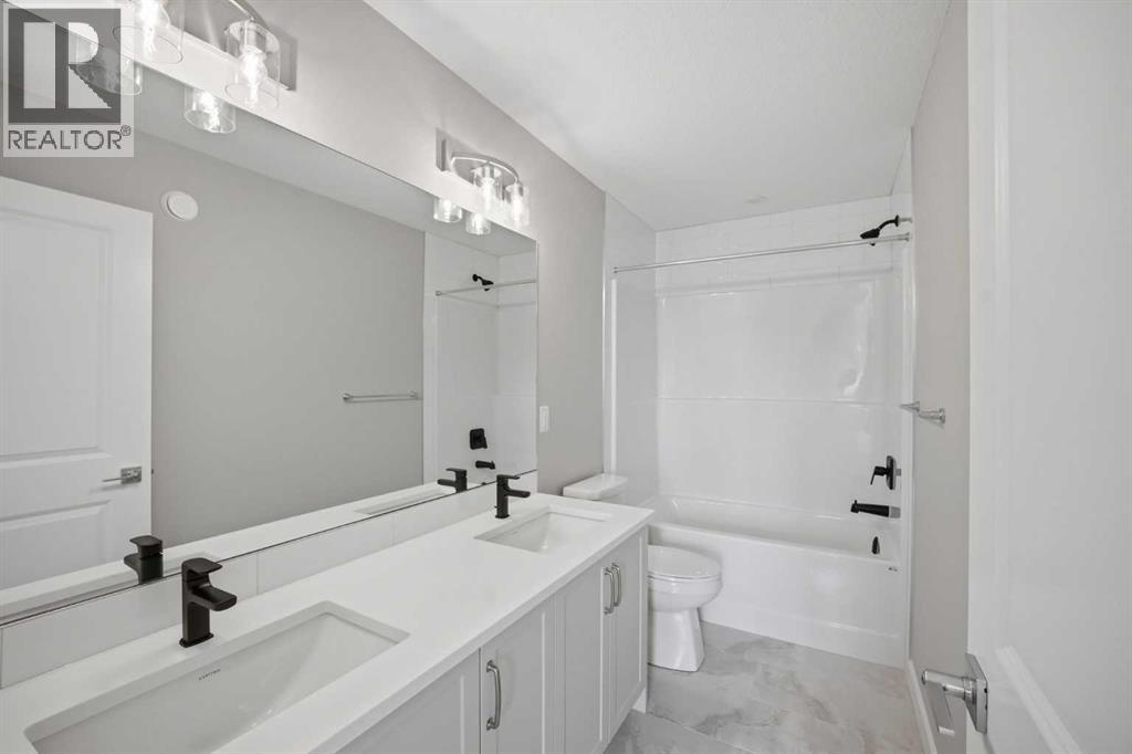 8561 Huxbury Drive Ne Property Photo 32