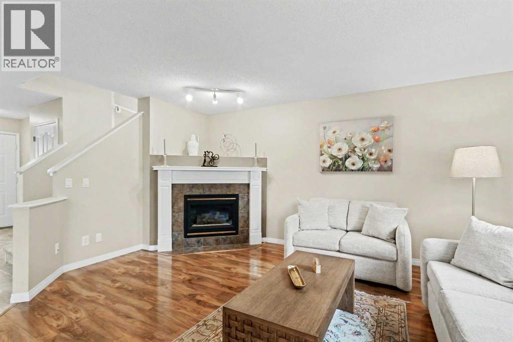 436 Rocky Ridge Bay Nw Property Photo 4