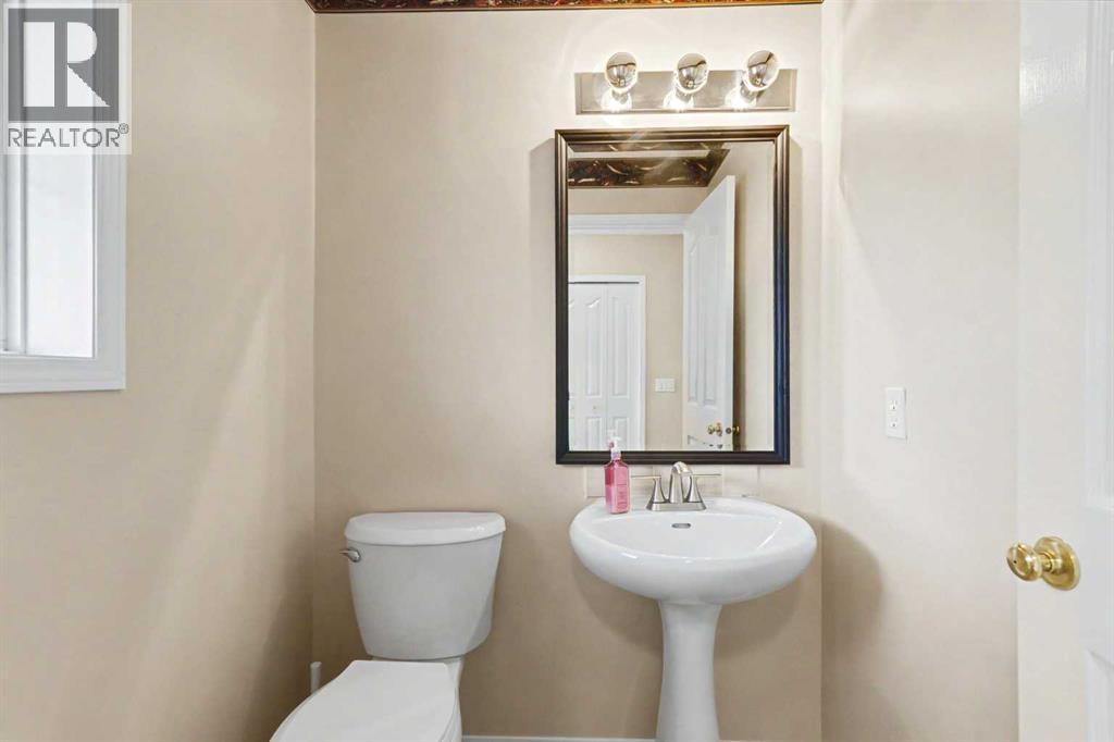 436 Rocky Ridge Bay Nw Property Photo 12