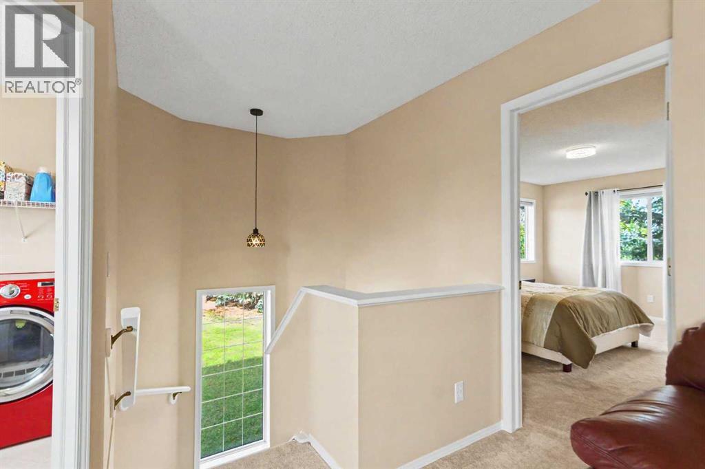 436 Rocky Ridge Bay Nw Property Photo 13