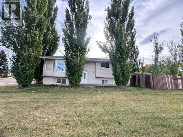 3512 57 Avenue Property Photo 1