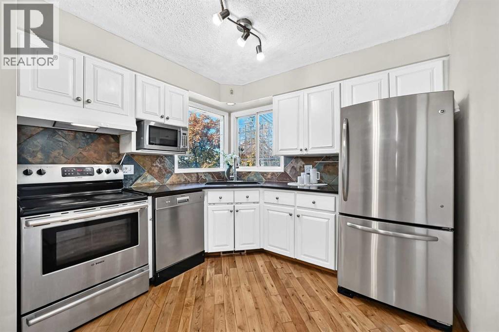2208 Capitol Hill Crescent Nw Property Photo 6