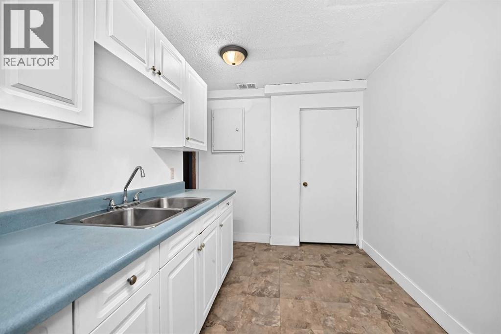 2208 Capitol Hill Crescent Nw Property Photo 29