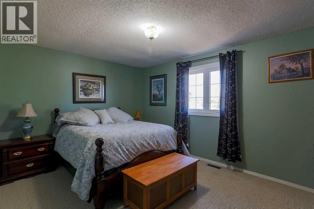 94 Athabasca Crescent Property Photo 16