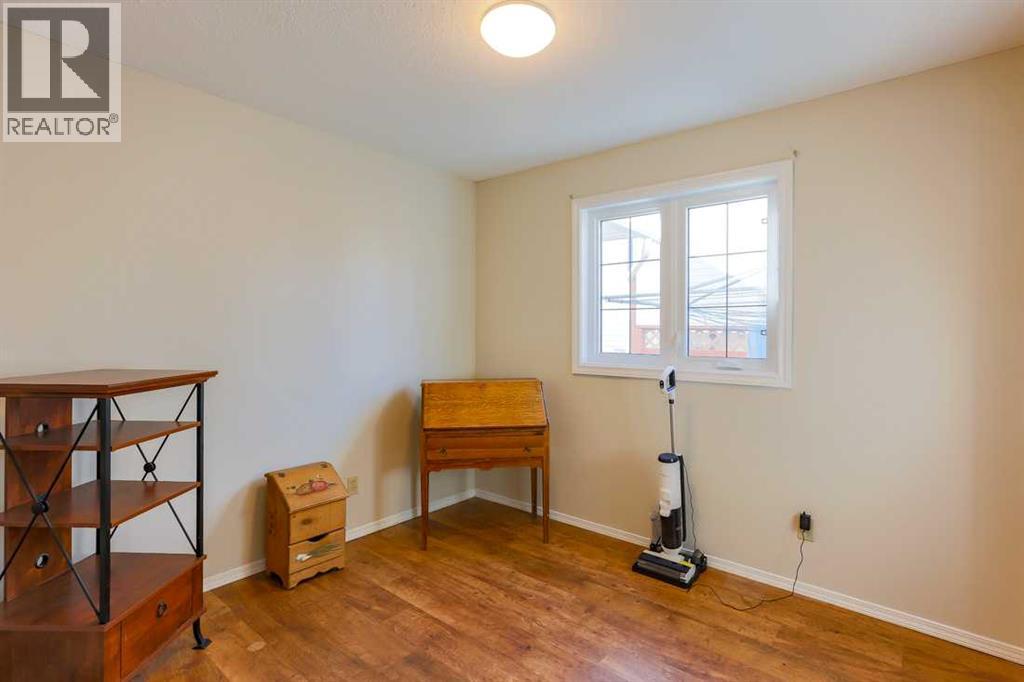 94 Athabasca Crescent Property Photo 23