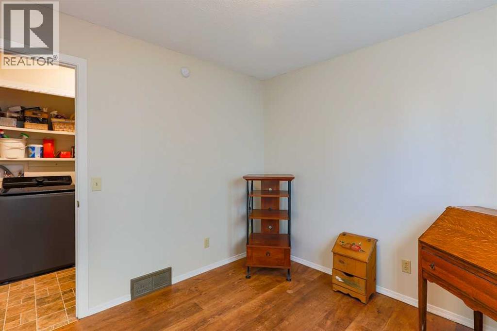 94 Athabasca Crescent Property Photo 24