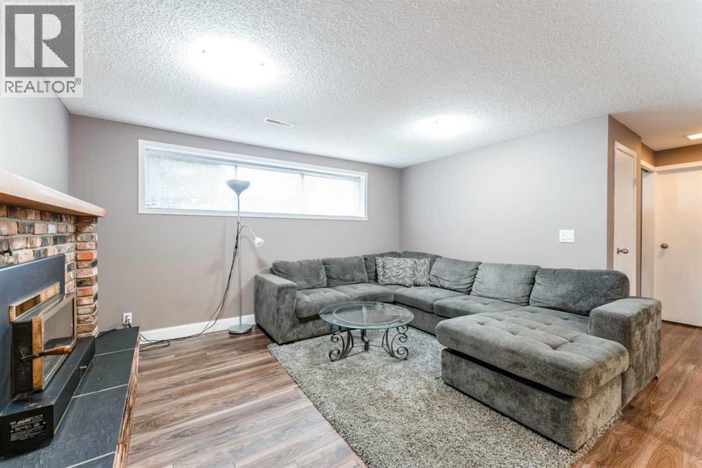 680 Wallace Drive Property Photo 32