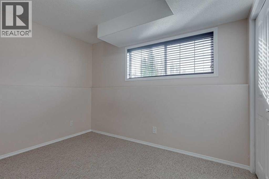 48 Vanson Close Property Photo 20