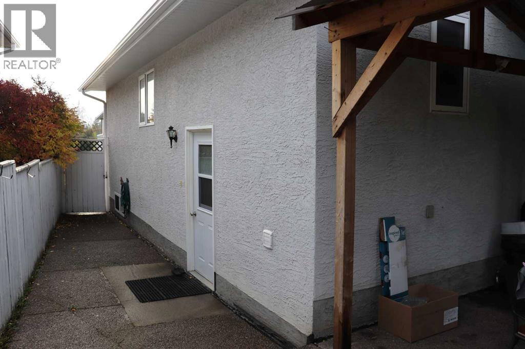 5759 Westhaven Drive Property Photo 3