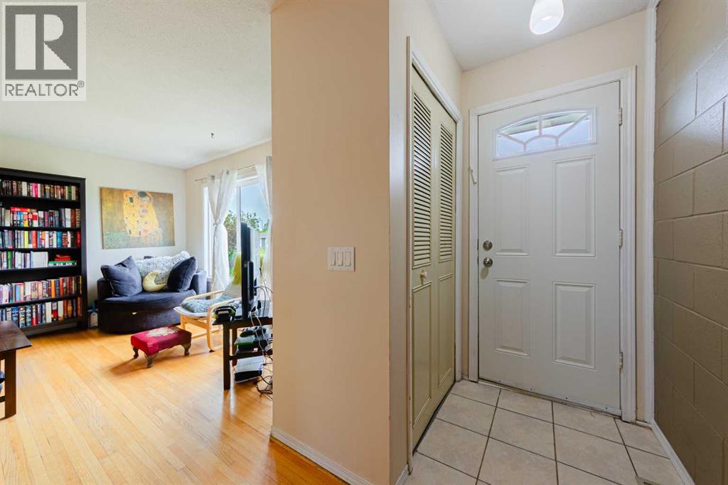 5412 14 Avenue Se Property Photo 4
