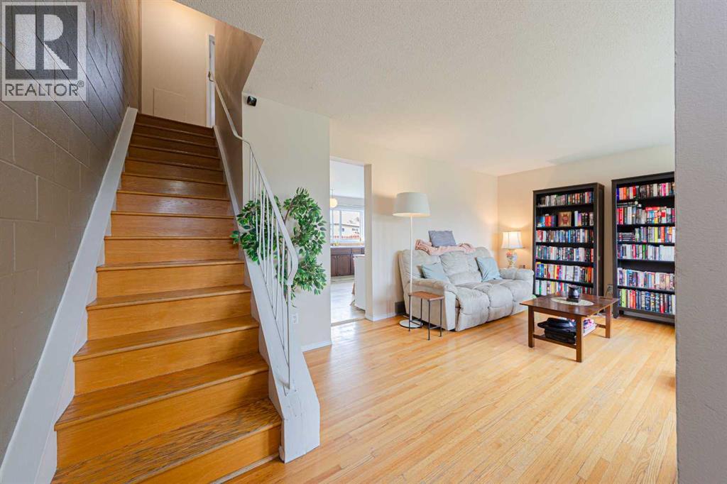 5412 14 Avenue Se Property Photo 5