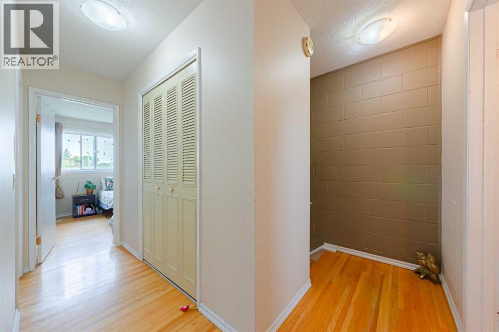 5412 14 Avenue Se Property Photo 15