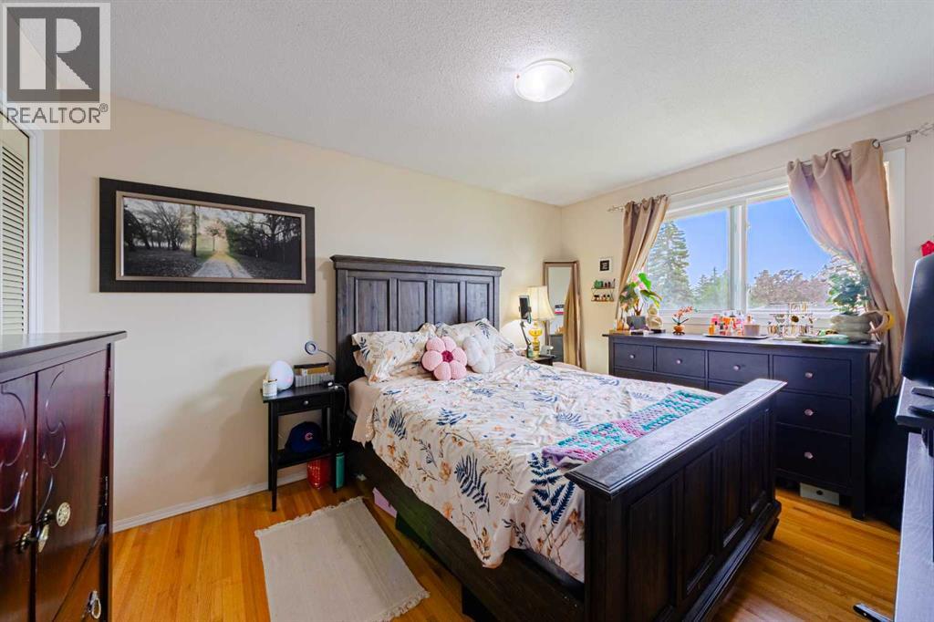 5412 14 Avenue Se Property Photo 17
