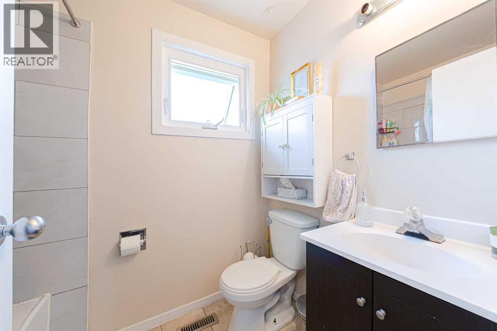 5412 14 Avenue Se Property Photo 21