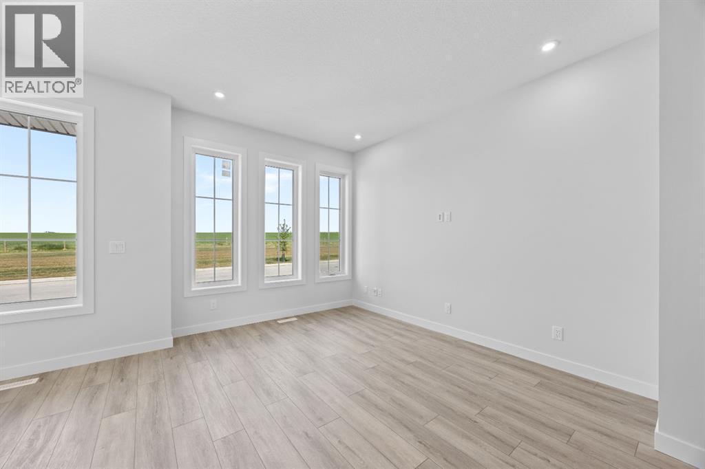 83 Hotchkiss Way Se Property Photo 6