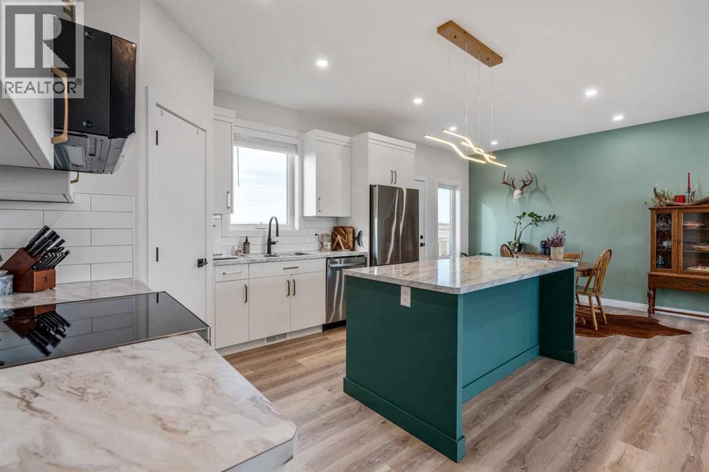 158 9 Street Property Photo 16