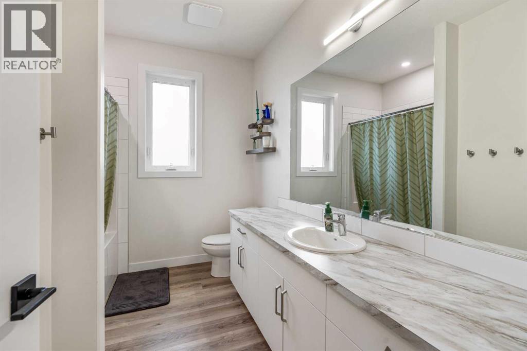 158 9 Street Property Photo 19