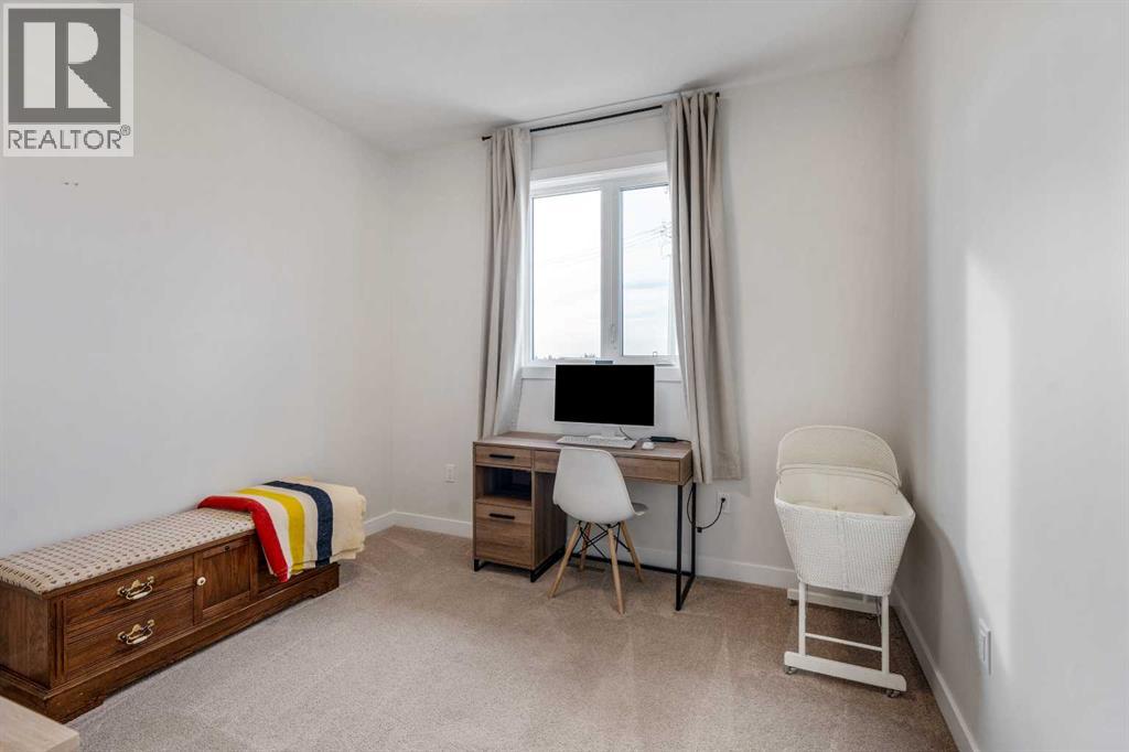 158 9 Street Property Photo 24