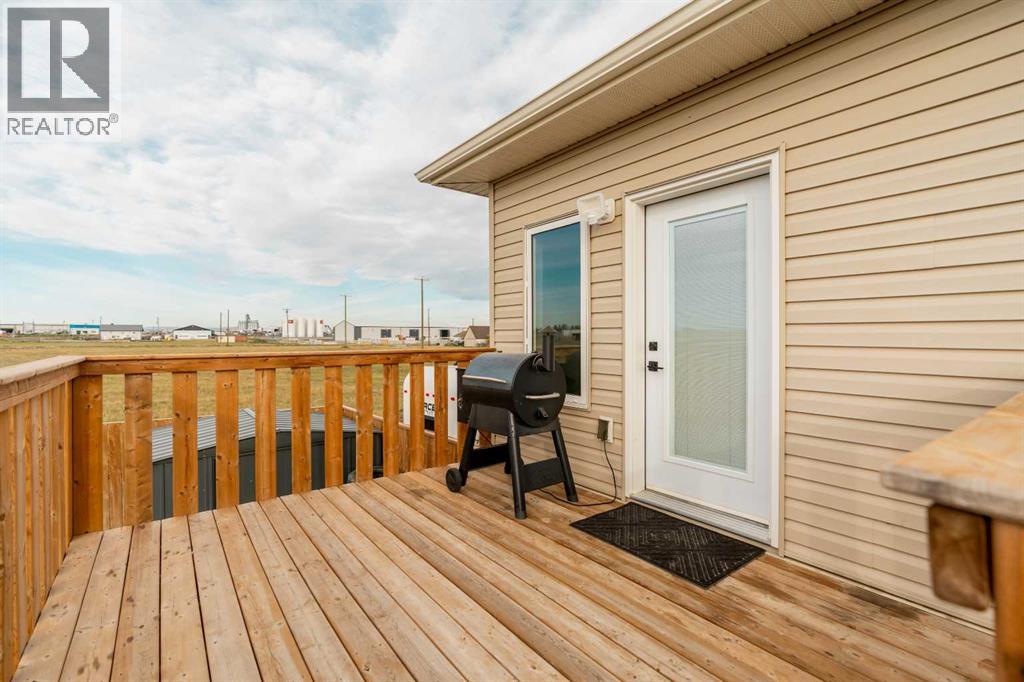 158 9 Street Property Photo 38