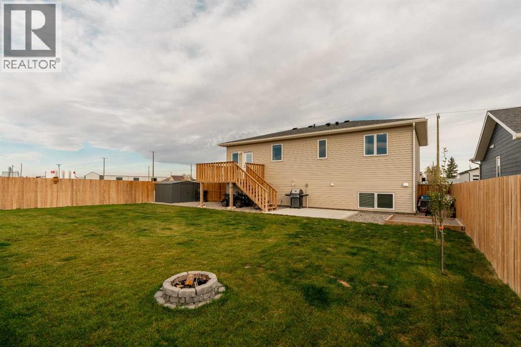 158 9 Street Property Photo 40