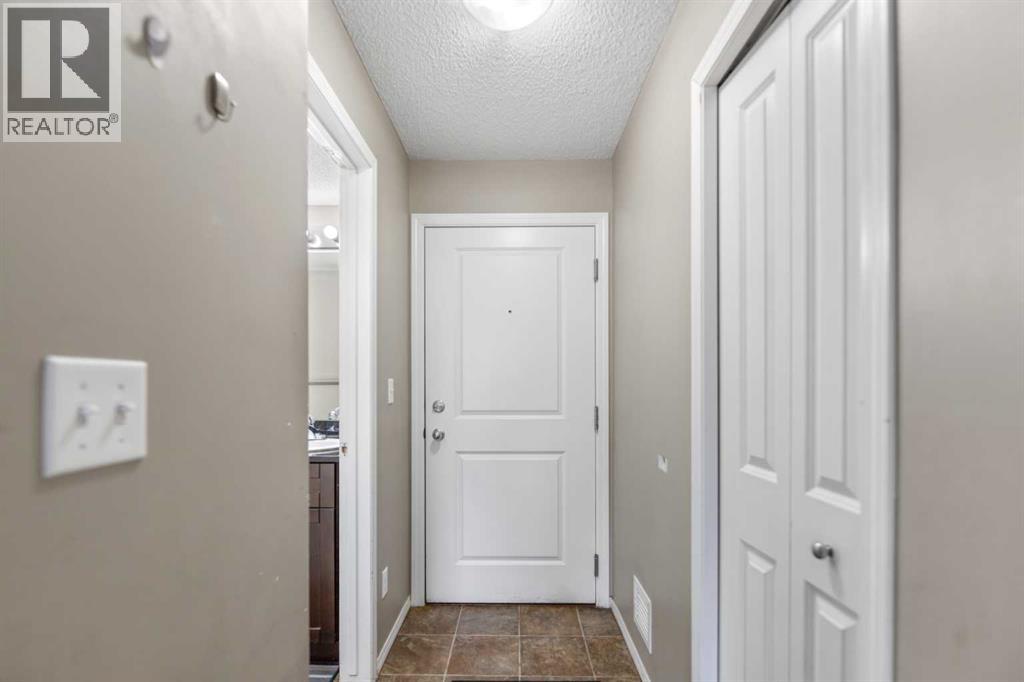 15 Saddlestone Way Northeast Property Photo 13