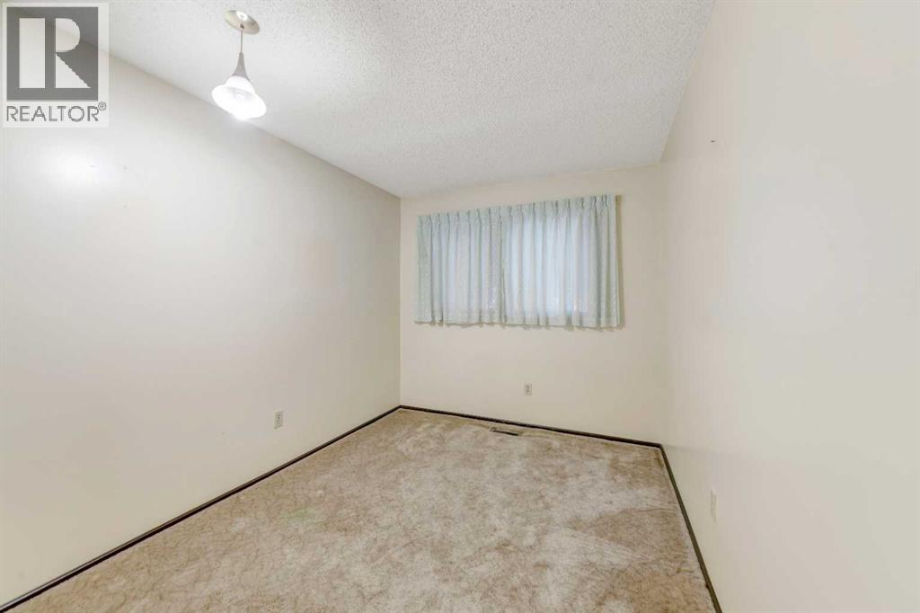 3401 47 Avenue Property Photo 12