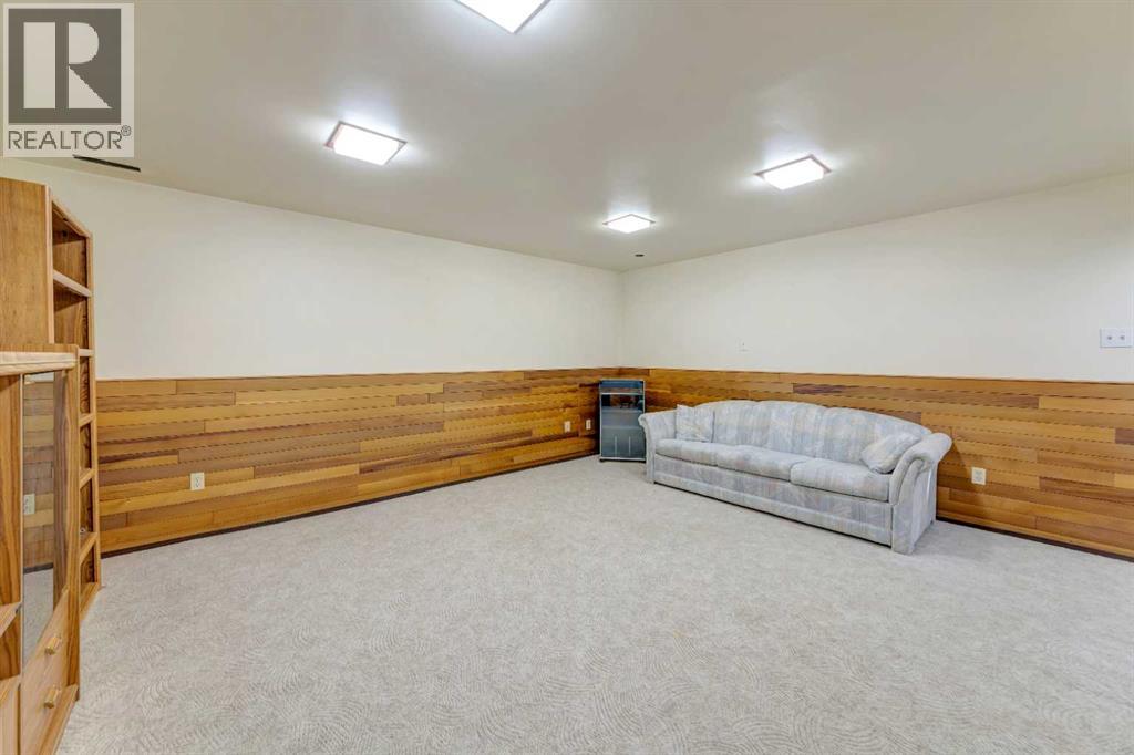 3401 47 Avenue Property Photo 16
